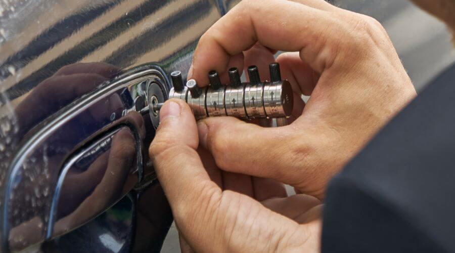 Expert new roof installation services in Bell Gardens, CA